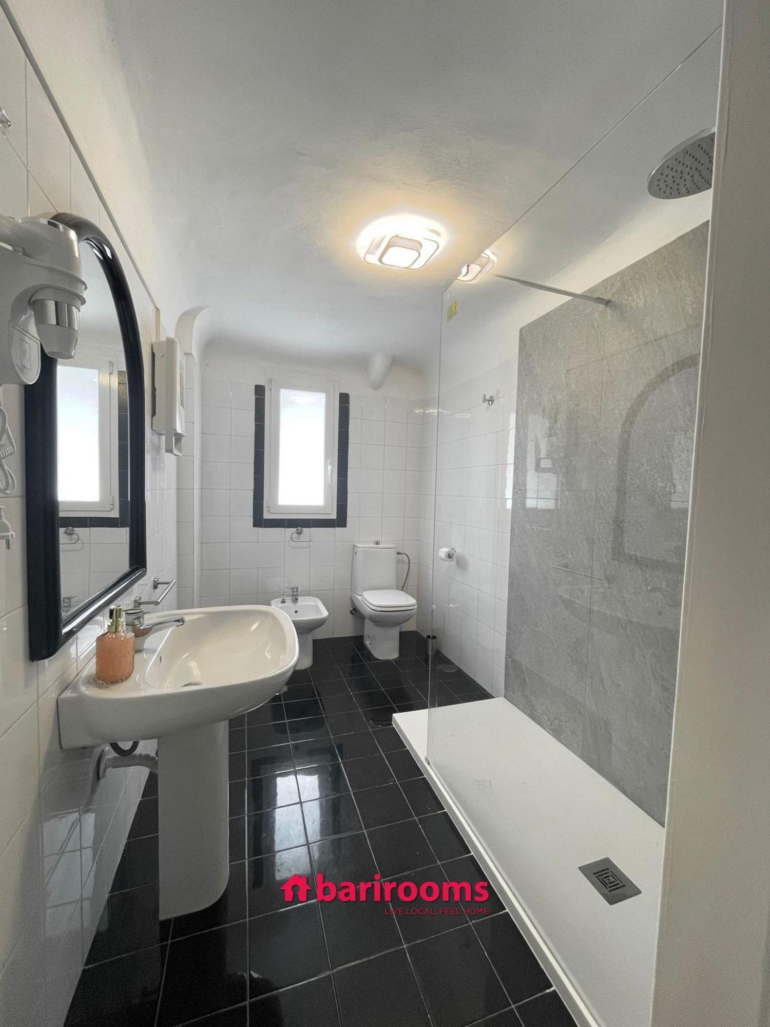 Gasthuis Barirooms - Imbriani 15 *